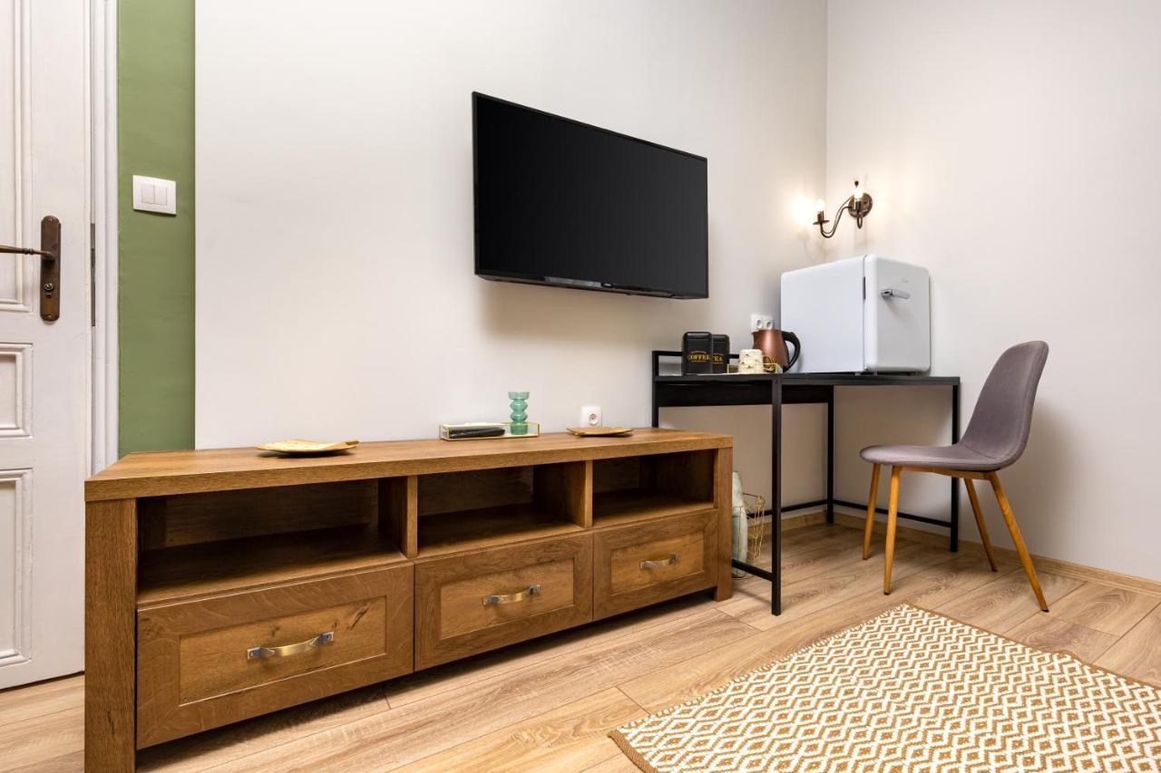 Kapana Guest House On Central Pedestrian Street With Parking Included Plovdiv Exterior foto
